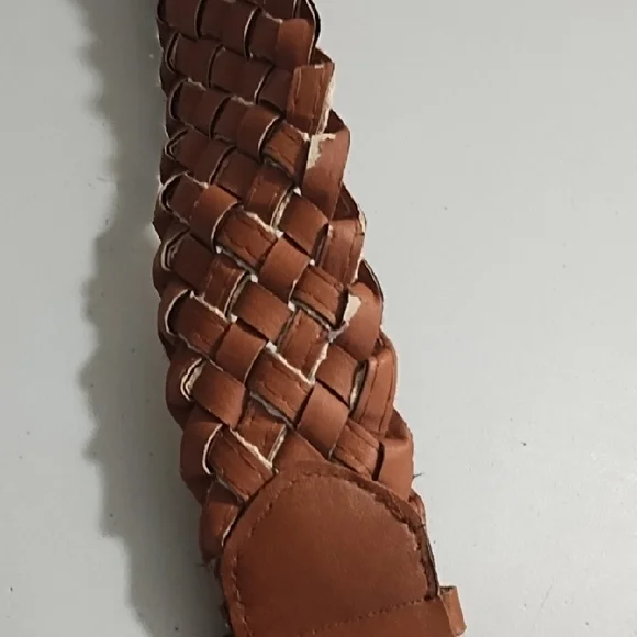 Elegant Woven Carmel Brown and Cream Crochet Woven Wide Belt - Picture 5 of 11